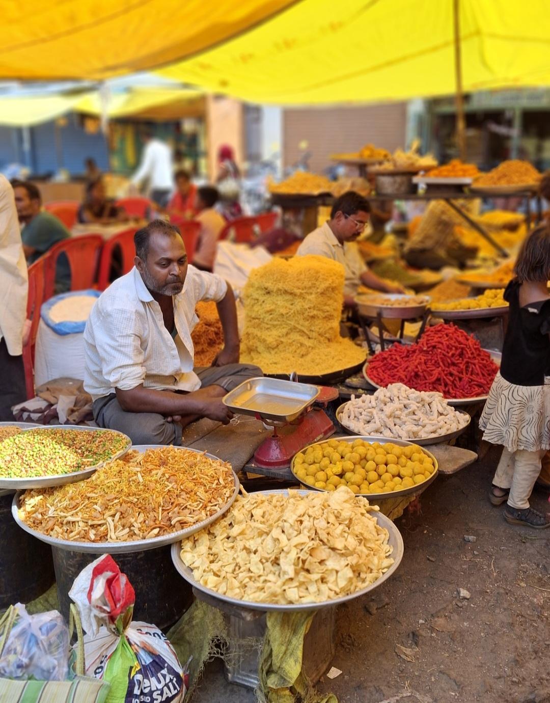 Glimpses from Mangalvar Bazaar, April 2024.  (Source: CKA Archives)