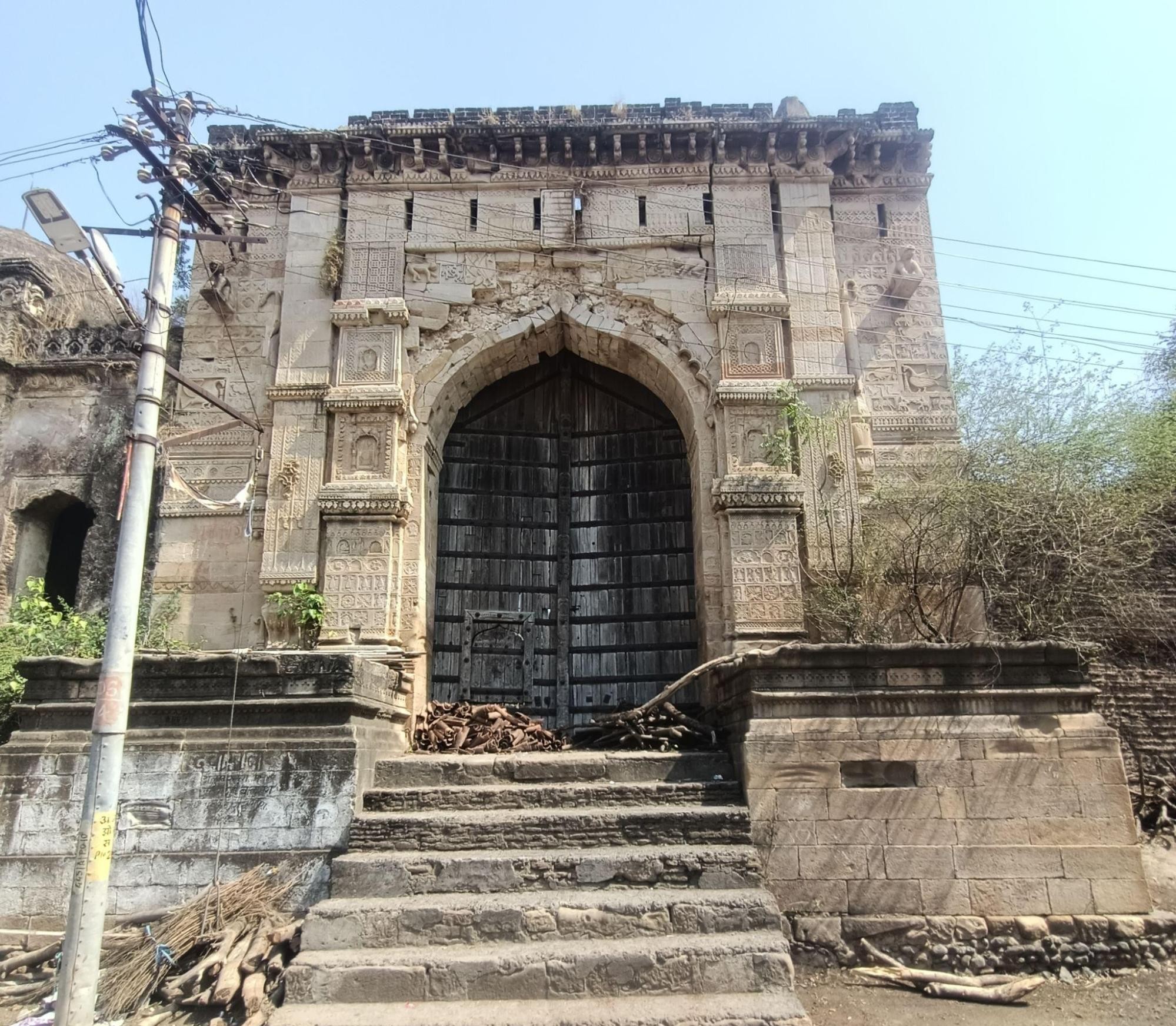Intricately carved, arched entrance of Bebah Bagh, an example of the site’s Indo-Islamic architectural style with Persian influences. (Source: CKA Archives)