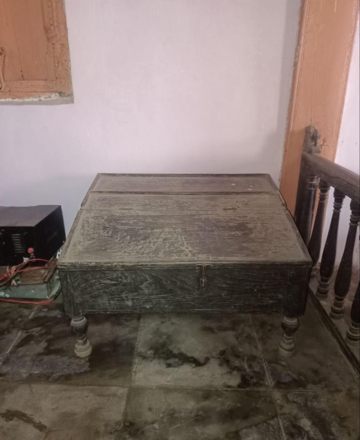 Munim ji chi peti - storage chest traditionally used for keeping valuables and essential household items. (Source: CKA Archives)