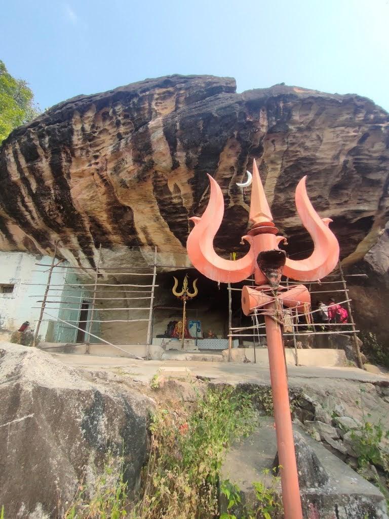 Mahadev Gufa[2]