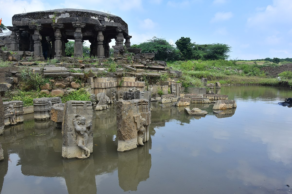 The Sakleshwar Mandir, also known as Bara Khamba Mandir, is distinguished by its twelve intricately carved stone pillars and is believed to date back to the 13th century Yadava period.[4]