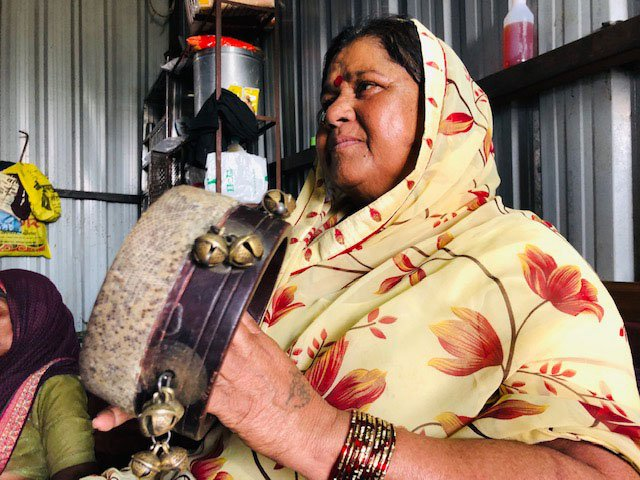 Meerabai Umap with a Kanjiri[2]