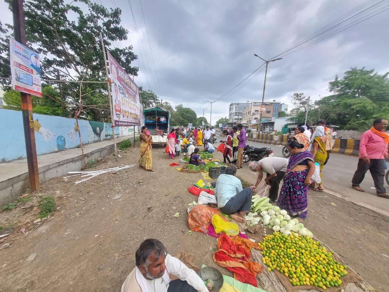 Ambajogai Weekly Market[1]