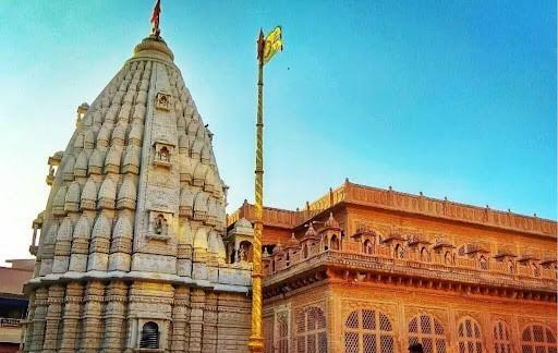 The Gajanan Maharaj Mandir at Shegaon, Buldhana.[5]
