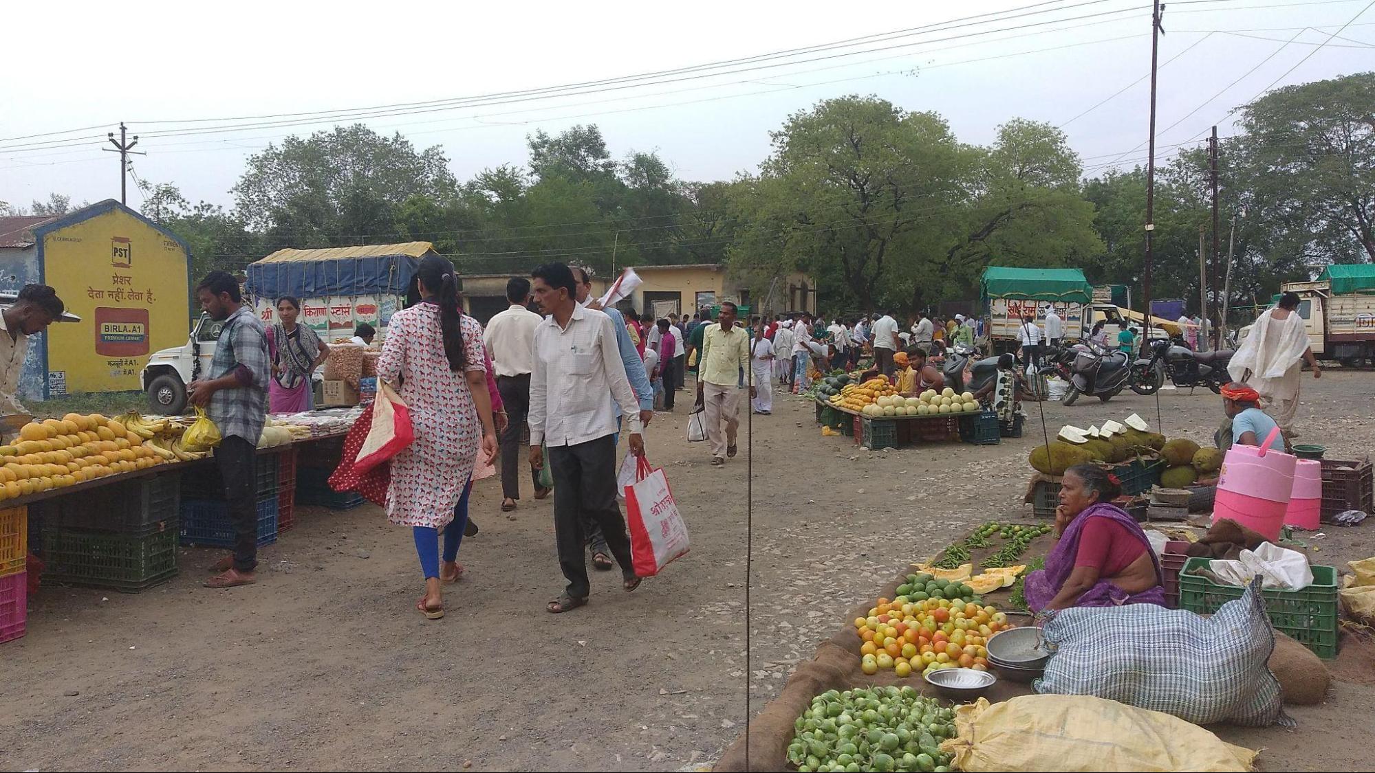 Anandwan weekly market (Source: CKA Archives)