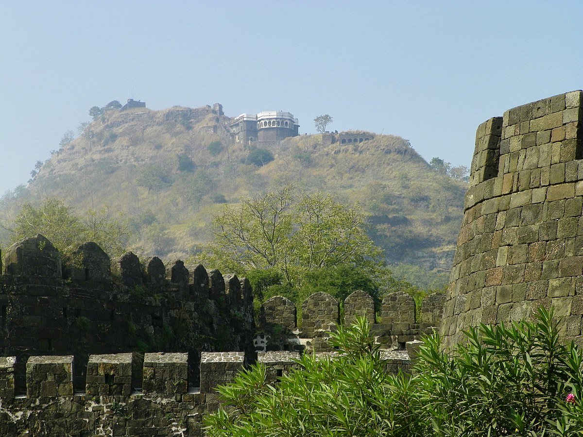 Daulatabad Fort, a remarkable example of medieval military engineering, is entirely carved from basalt rock, showcasing its strategic design and formidable structure.[7]