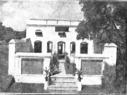 The older building of the Library[7]