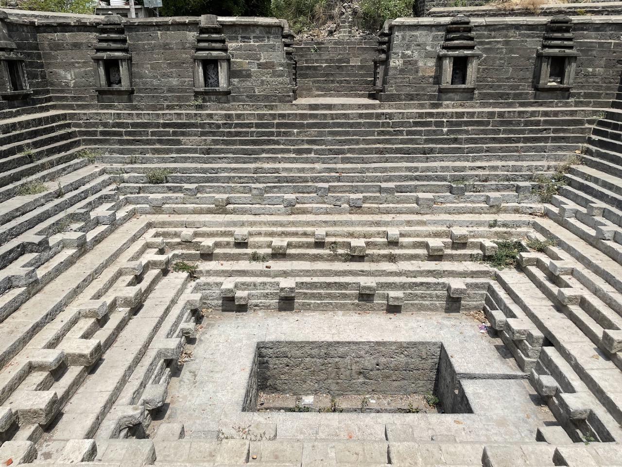The wide expanse and beauty of the Lakshmitirth, the stepwell located beside the Mahalakshmi Mandir, Jagji, Dharashiv. (Source: CKA Archives)