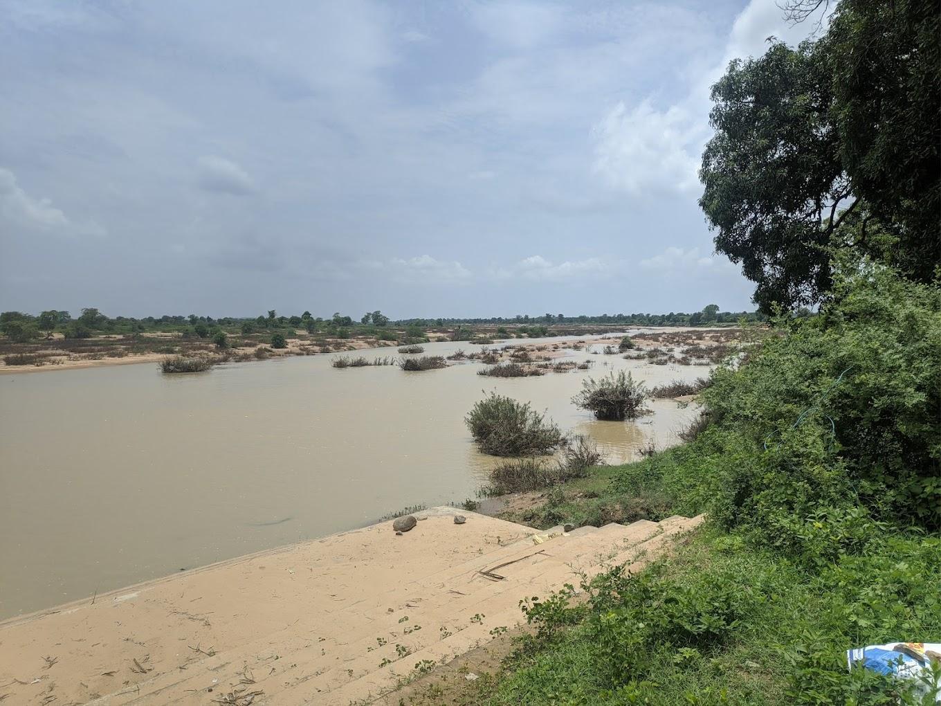 The Ghat on the River Triveni at Vairagad (Source: CKA Archives)