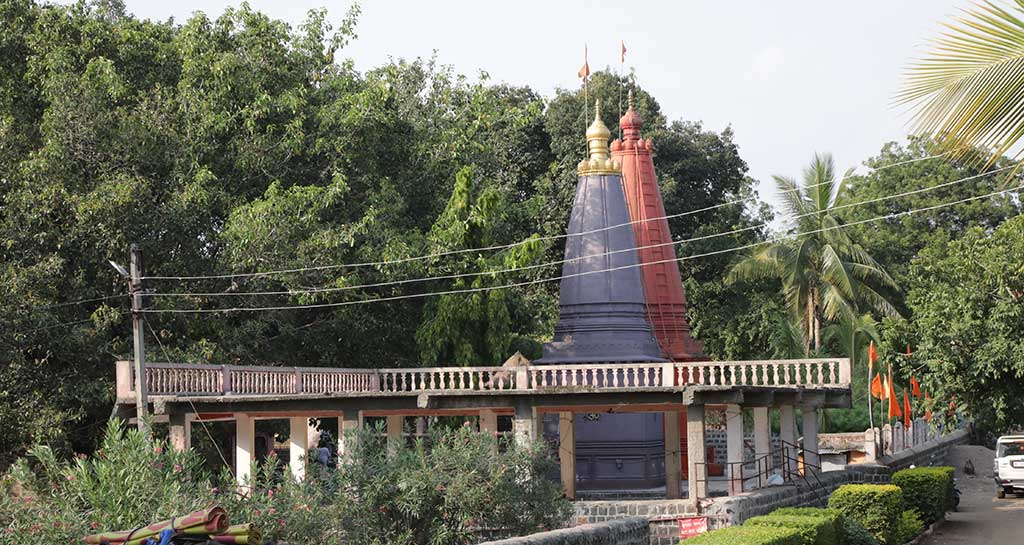 The Nangartas Mandir in Mantha taluka, Jalna district. Locally identified as the 148th stop on the Ram Gaman Marg, the site is associated with early agricultural instruction said to have been given by Lakshman.