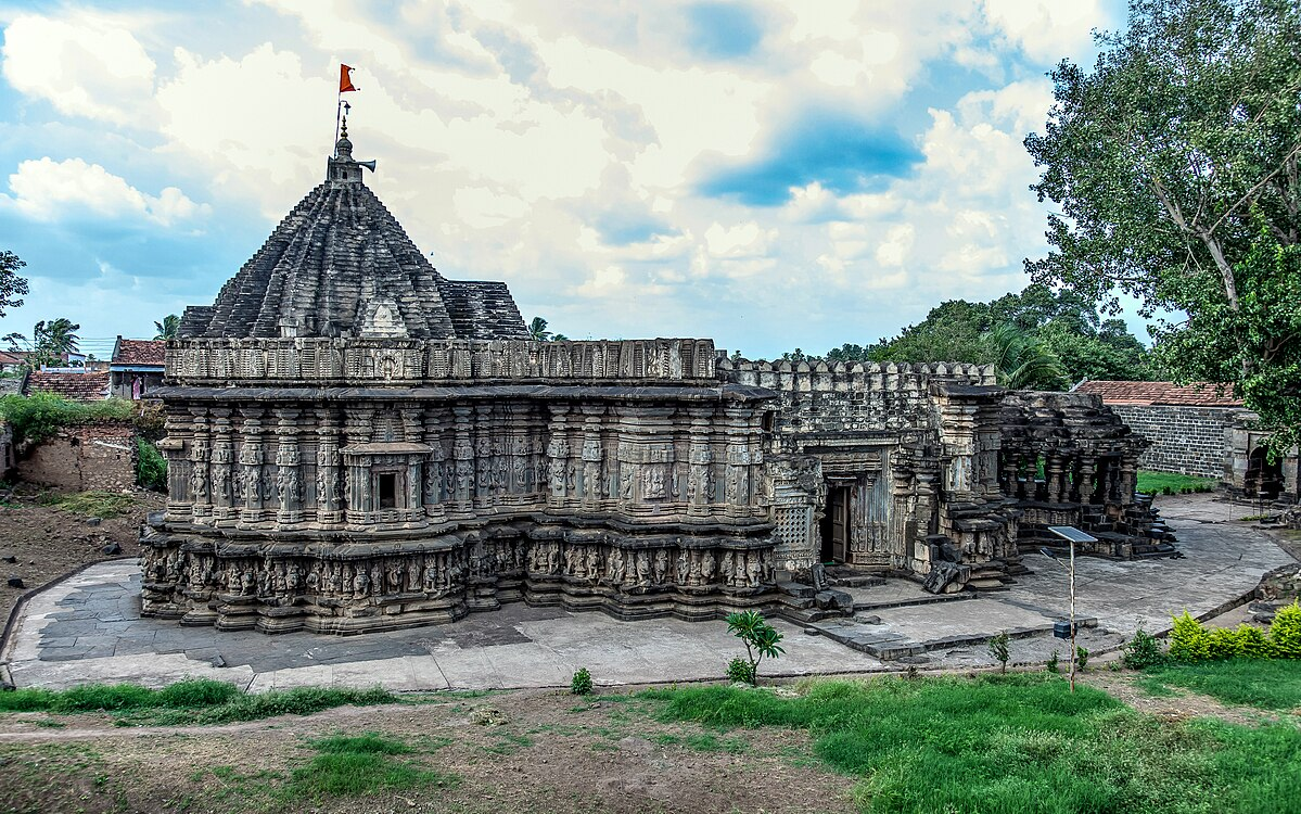 The Kopeshwar Mandir in Khidrapur, built in the Bhumija style, is constructed entirely from black basalt stone and features finely cut masonry and sculptural bands.[3]