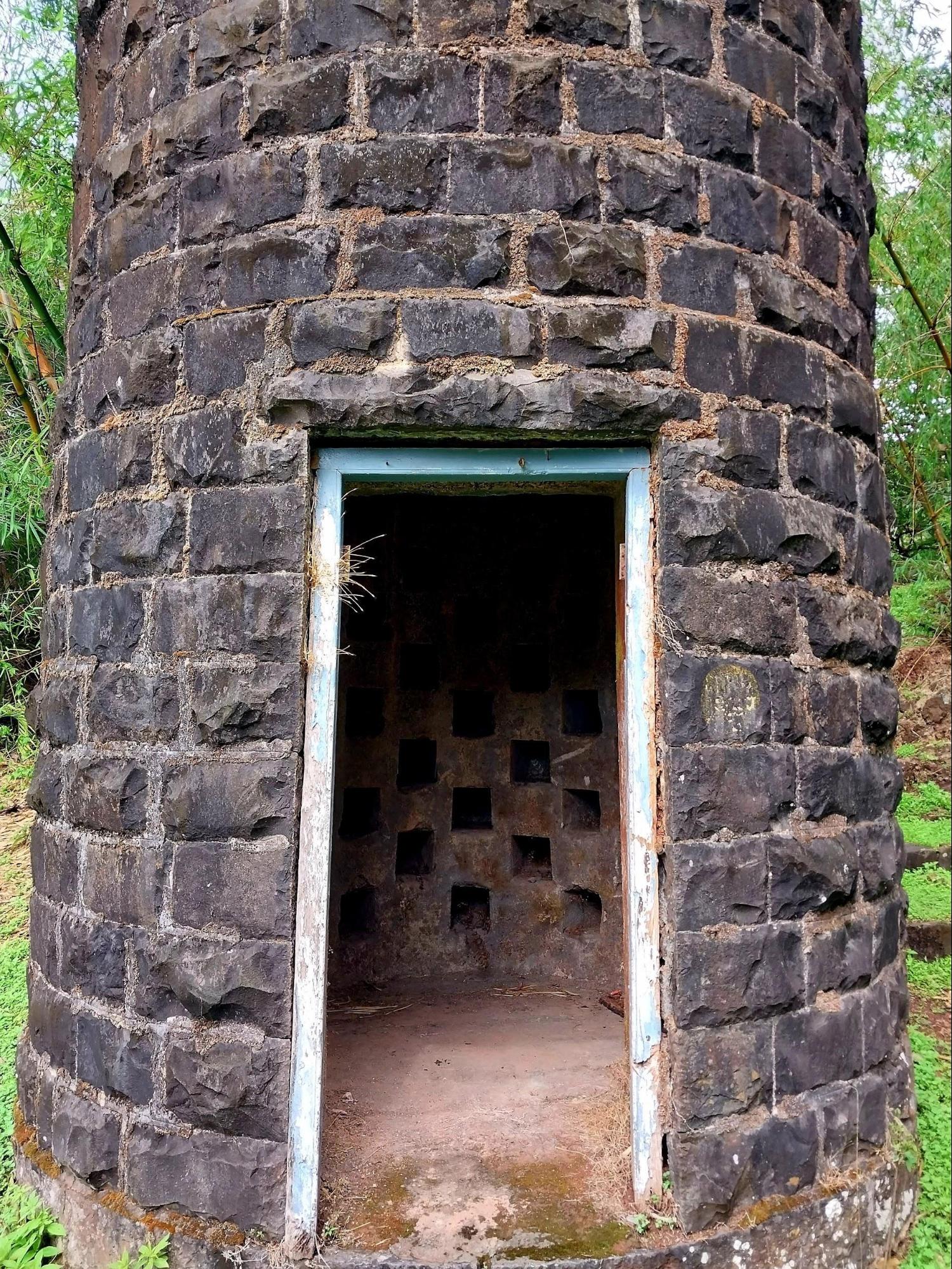 A closer look at the Agad at Panhala, built by Rajarshi Shahu Maharaj for the traditional game of Sathmari. (Source: CKA Archives)