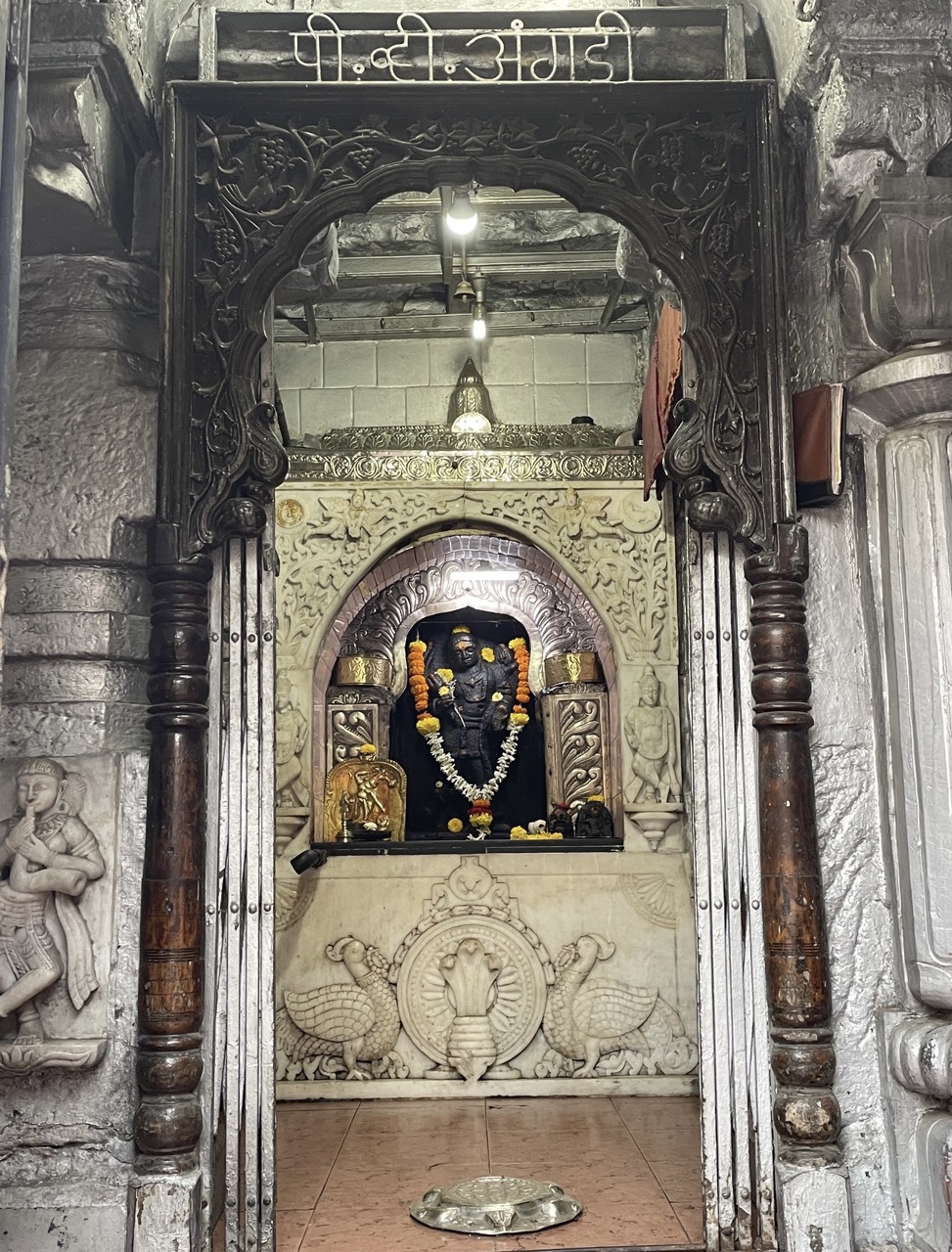 Mahalakshmi Devi of theMahalakshmi Mandir, Kolhapur. (Source: CKA Archives)