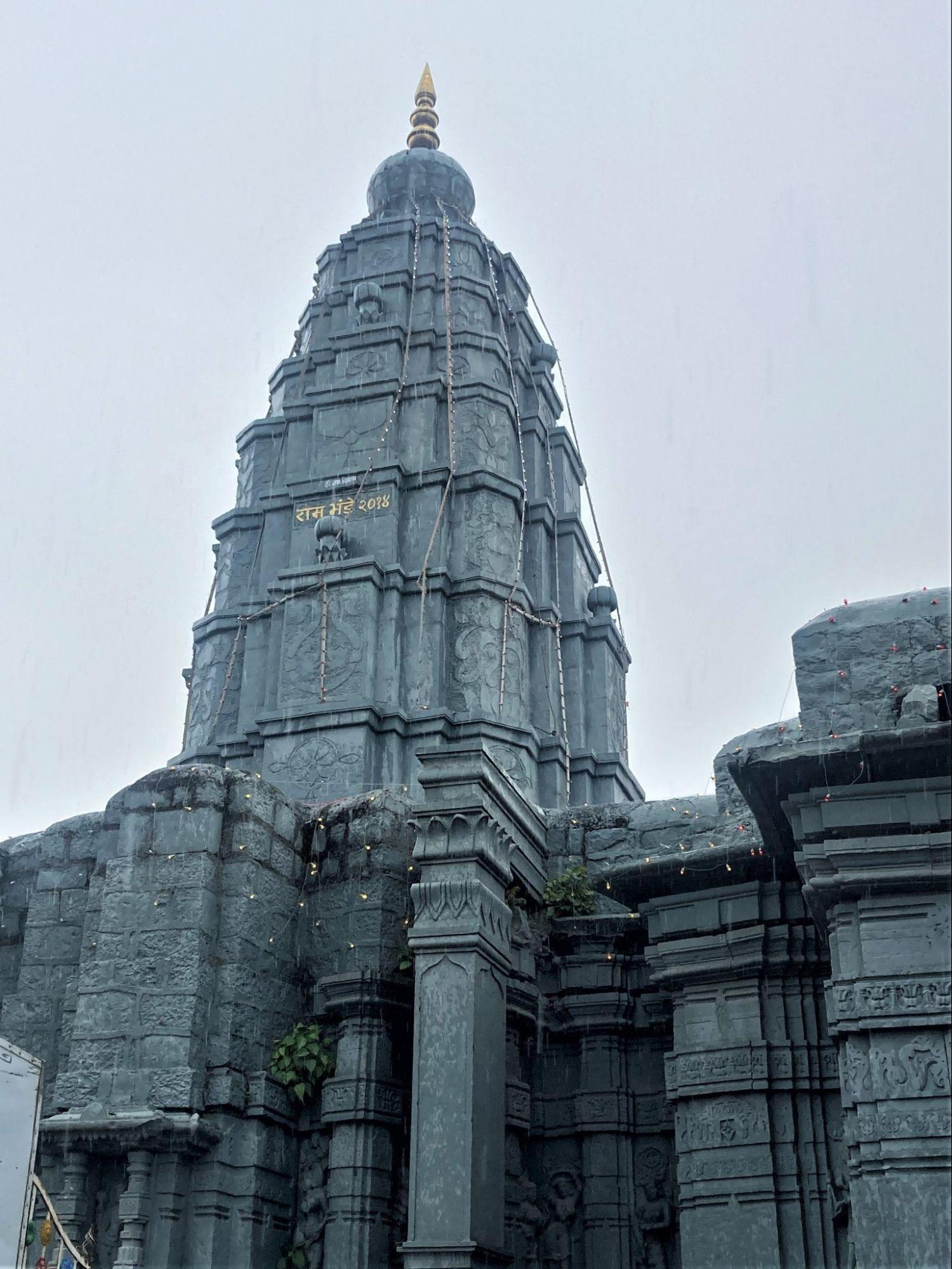 Exterior of Neelkantheshwar Mandir, Latur district.Built between the 12th and 14th centuries, the mandir features a tall shikhara and is constructed in the Hemadpanthi architectural style. (Source: CKA Archives)