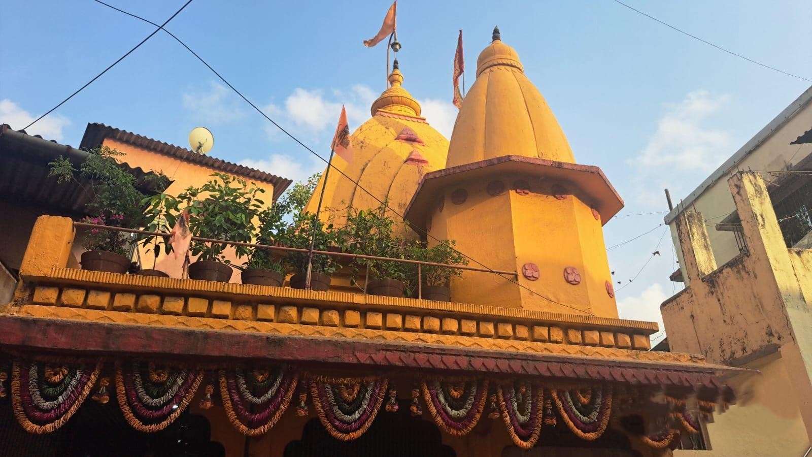 Shikhara of the Laxminarayan Mandir in Chembur, Mumbai, which has been maintained over generations by the Agarwal family.  (Source: CKA Archives)