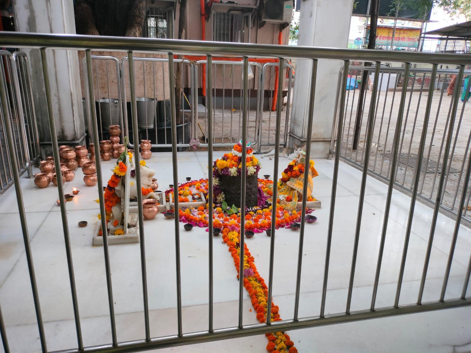 The shivling enshrined in the Mandir, around which the original shrine was established in 1901. (Source: CKA Archives)