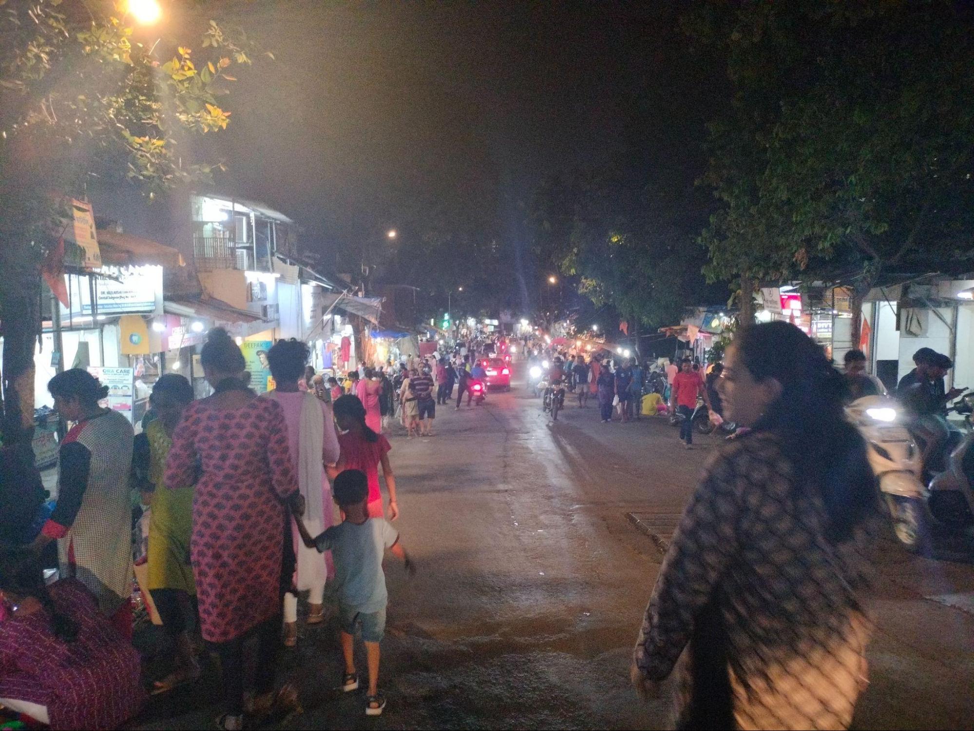 Weekly Guruwar Bazaar in Mulund Colony, May 2024 (Source: CKA Archives)