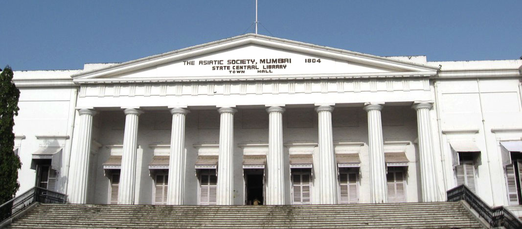 The building of the Asiatic Society of Mumbai in Fort[31]