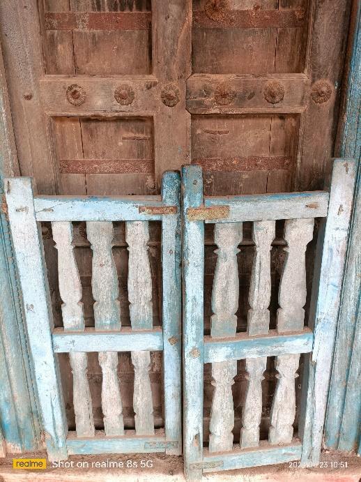 Front door, with the small safety door installed. (Source: CKA Archives)