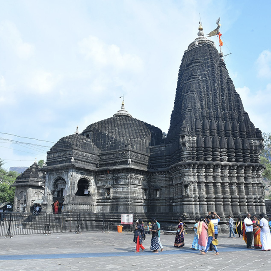 View of the Trimbakeshwar Jyotirling Mandir[5]