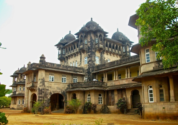 An exterior view of the Jai Vilas Palace at Jawhar in Palghar.[3]