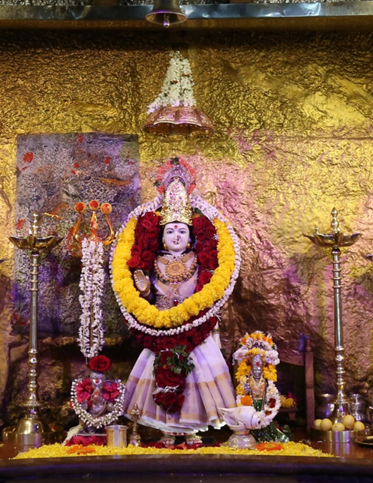 The murti of Jivadani Devi in the Jivadani Mandir at Virar in Palghar.[4]
