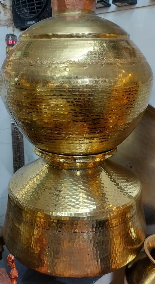 Lacquered brass vessel made for decorative use, reflecting the community’s adaptation to changing consumer tastes and the shift from utility to aesthetics in craft production. (Source: CKA Archives)