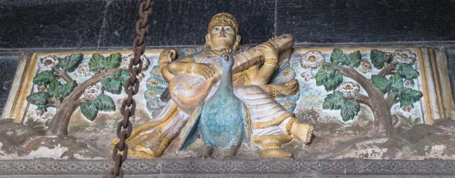 A sculpture of Devi Saraswati playing the veena.[71]