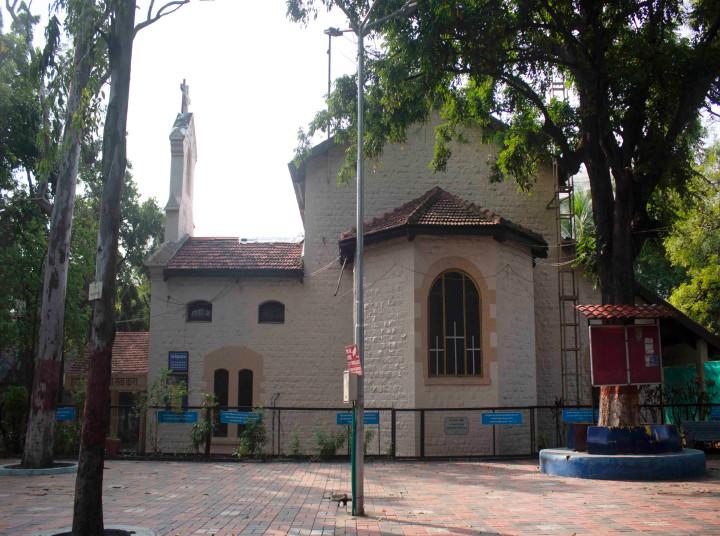 A side view of the St. Matthews Tamil Church, Dr. Babasaheb Ambedkar Road.[94]