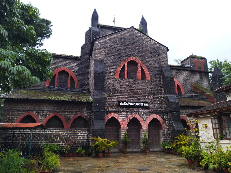 St. Crispin’s Church, Erandwane, Pune featuring early Gothic architecture.[92]