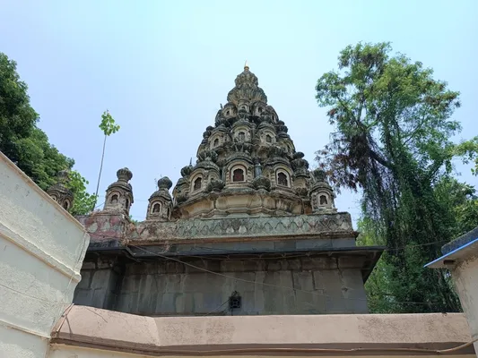 The kalash of the Amruteshwar Mandir in Shaniwar Peth, Pune.[72]