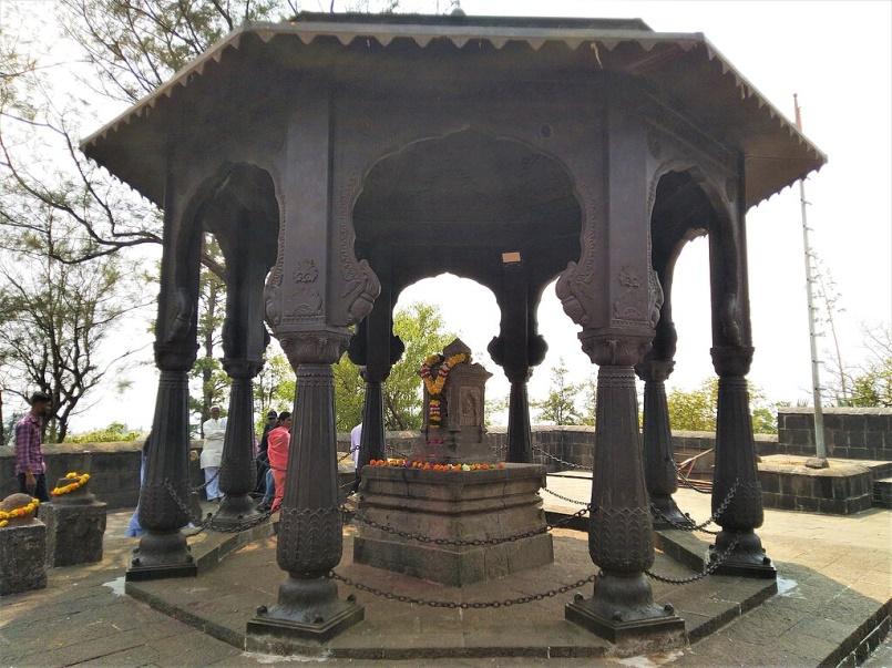 The Samadhi of Tanaji Malusare at Sinhagad.[87]