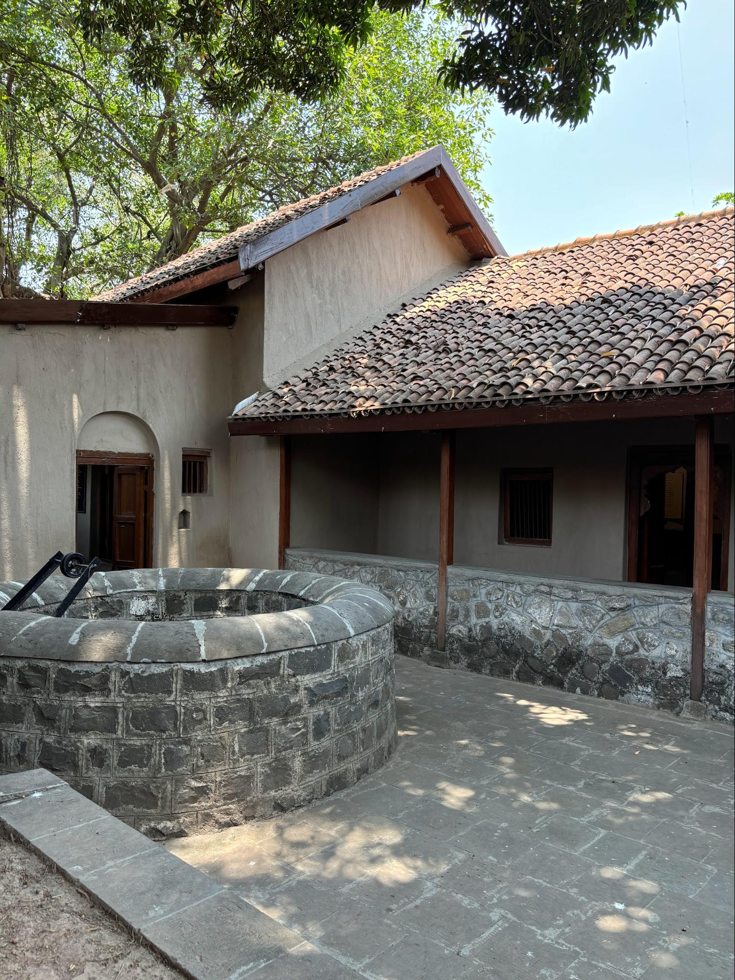 When one enters the Phule Wada, the public water tank (haud) is situated immediately to the left. Phule opened his water tank to the public, especially Dalits in 1868. Phule considered water as a resource to be equally distributed and a basic human right. (Source: CKA Archives)