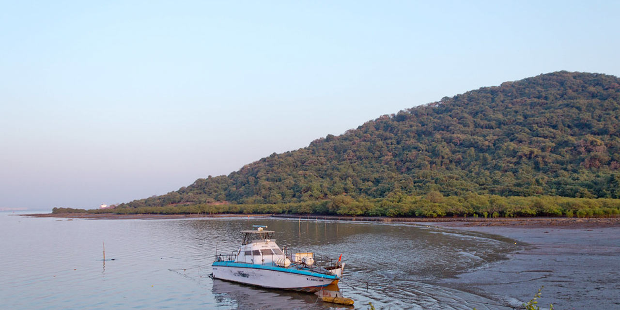 Modern access route to the island, linking Mumbai to the heritage site.[3]