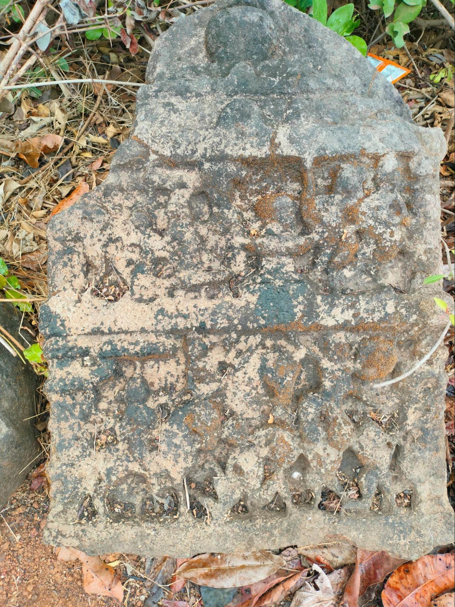 Veergals in Chandore, Raigad commemorating fallen warriors, believed by locals to reflect the village’s martial legacy. (Source: CKA Archives)