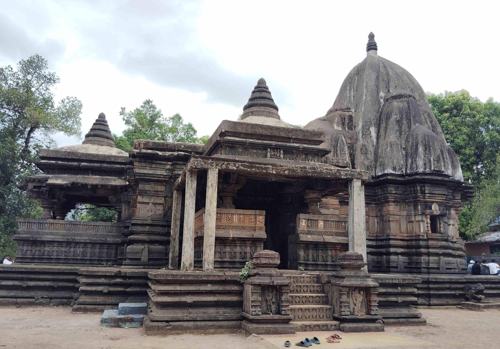 The Karneshwar Mandir, situated near the confluence of the Shashtri and Sonavani rivers in Ratnagiri district, reflects early medieval Deccan architecture. (Source: CKA Archives)