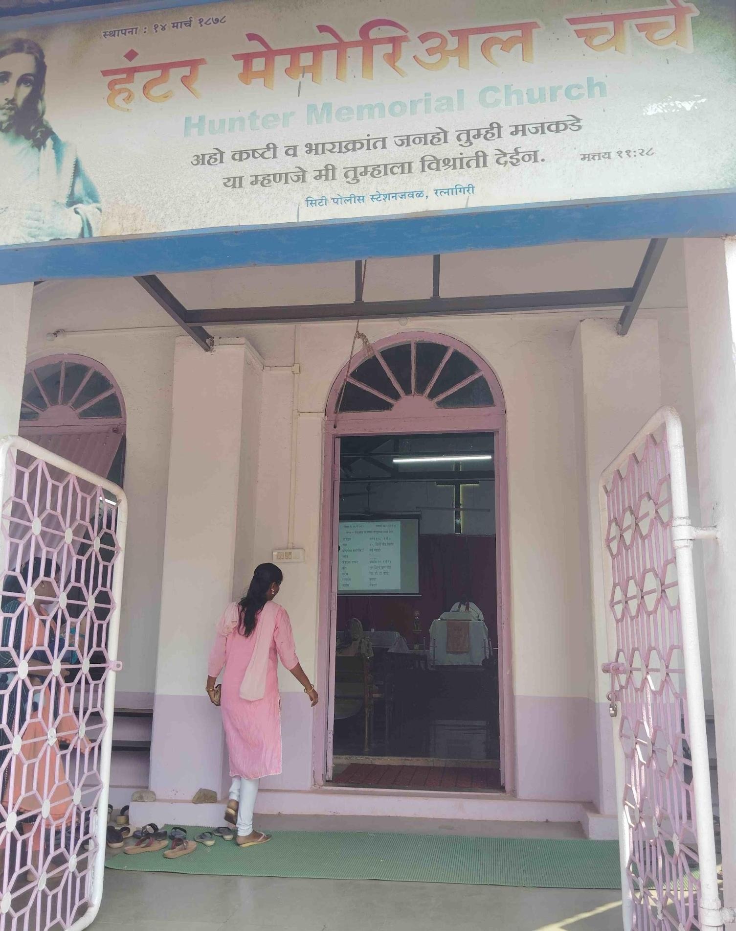 The church on a Sunday Morning.  (Source: CKA Archives)