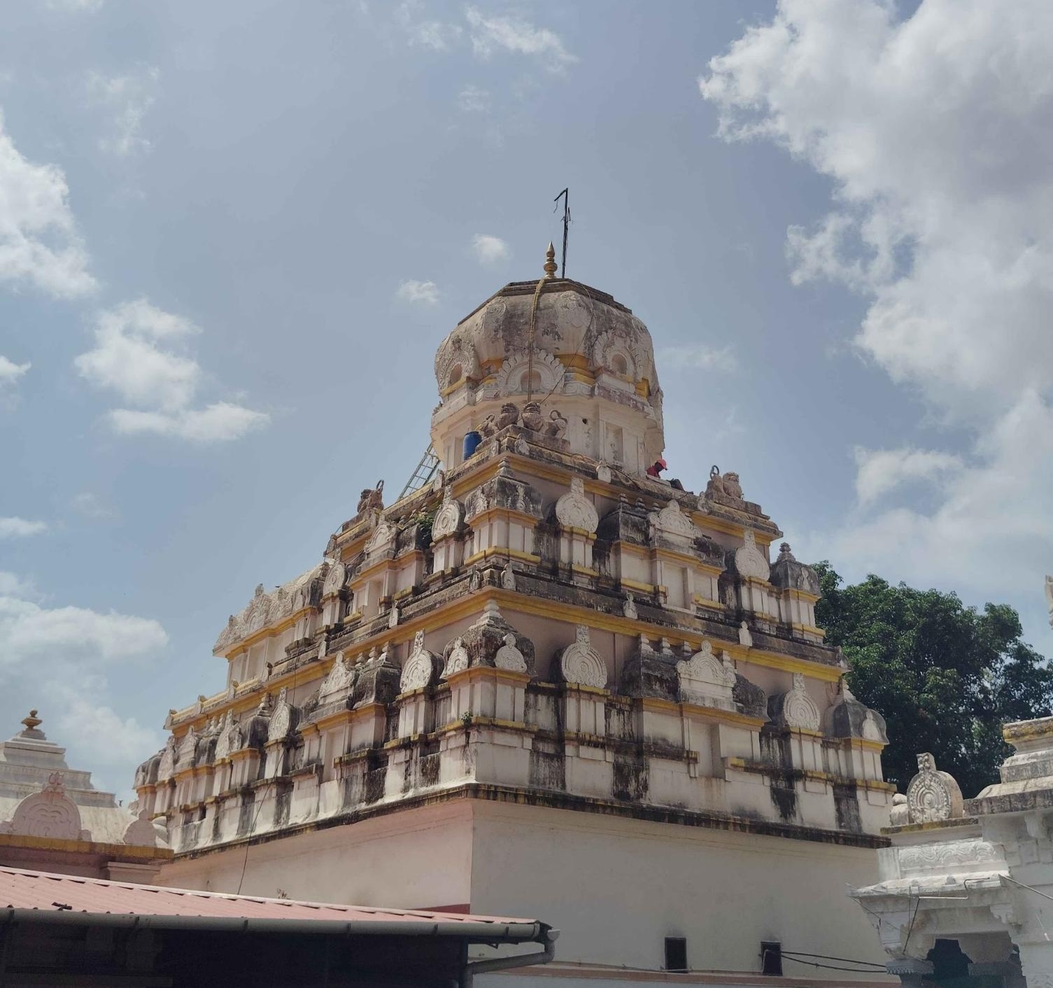Parshuram Mandir in Ratnagiri, stands at a site closely associated with the legend of Parshuram (the sixth avatar of Bhagwan Vishnu) and the origin of the Konkan Coast. (Source: CKA Archives)