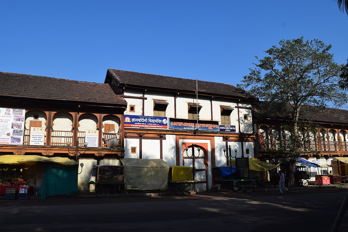 Front view of the Old Palace featuring its multi-wing structure and carved wooden balconies.[6]