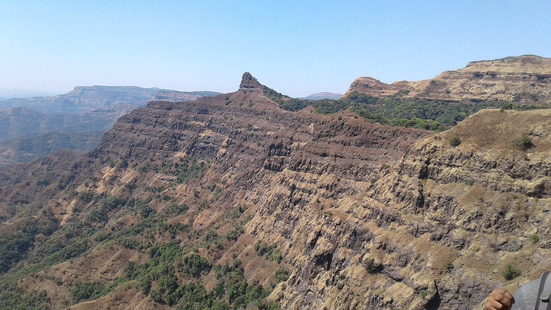 Vasota Fort is a Maratha-era fort surrounded by dense forests in the Koyna Wildlife Sanctuary, in Bamnoli village, Satara district.