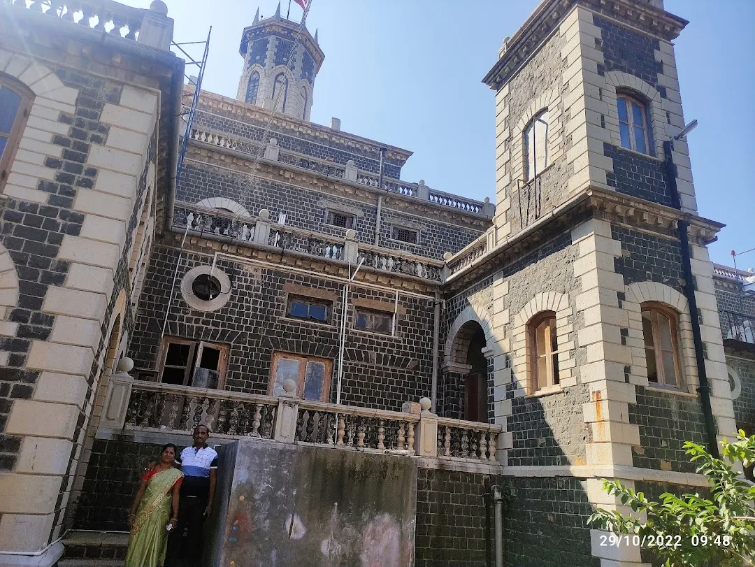 An exterior view of the Armor Museum at Akkalkot.[5]