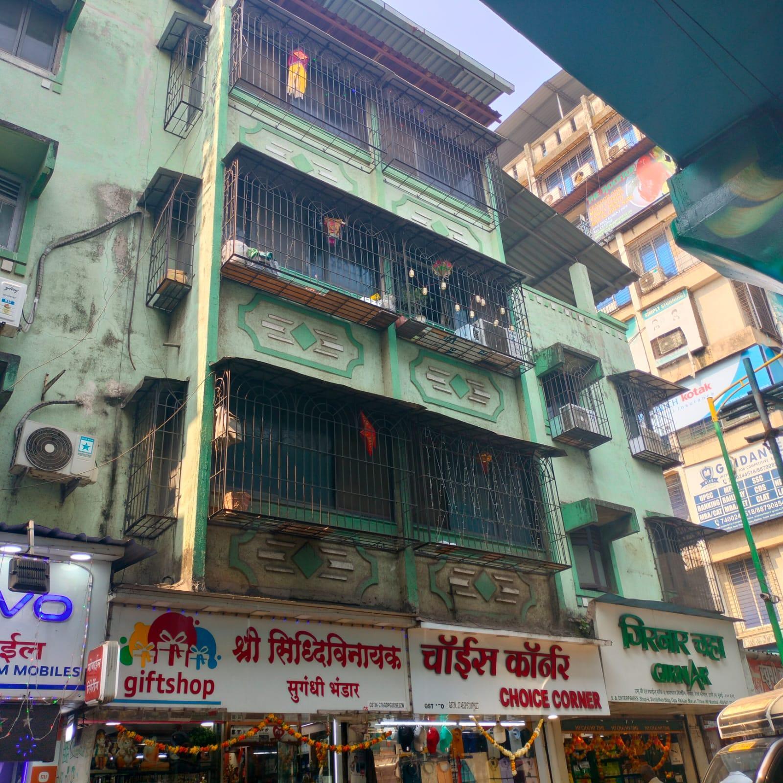 This mid-century building reflects quiet Bombay charm with its many geometric motifs. Shallow chajjas provide rain protection and rhythm to the design.(Source: CKA Archives)