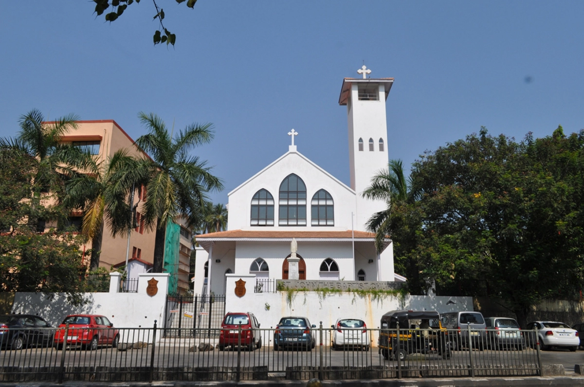 An exterior view of St. John the Baptist Church near Masunda Lake, Thane.[12]