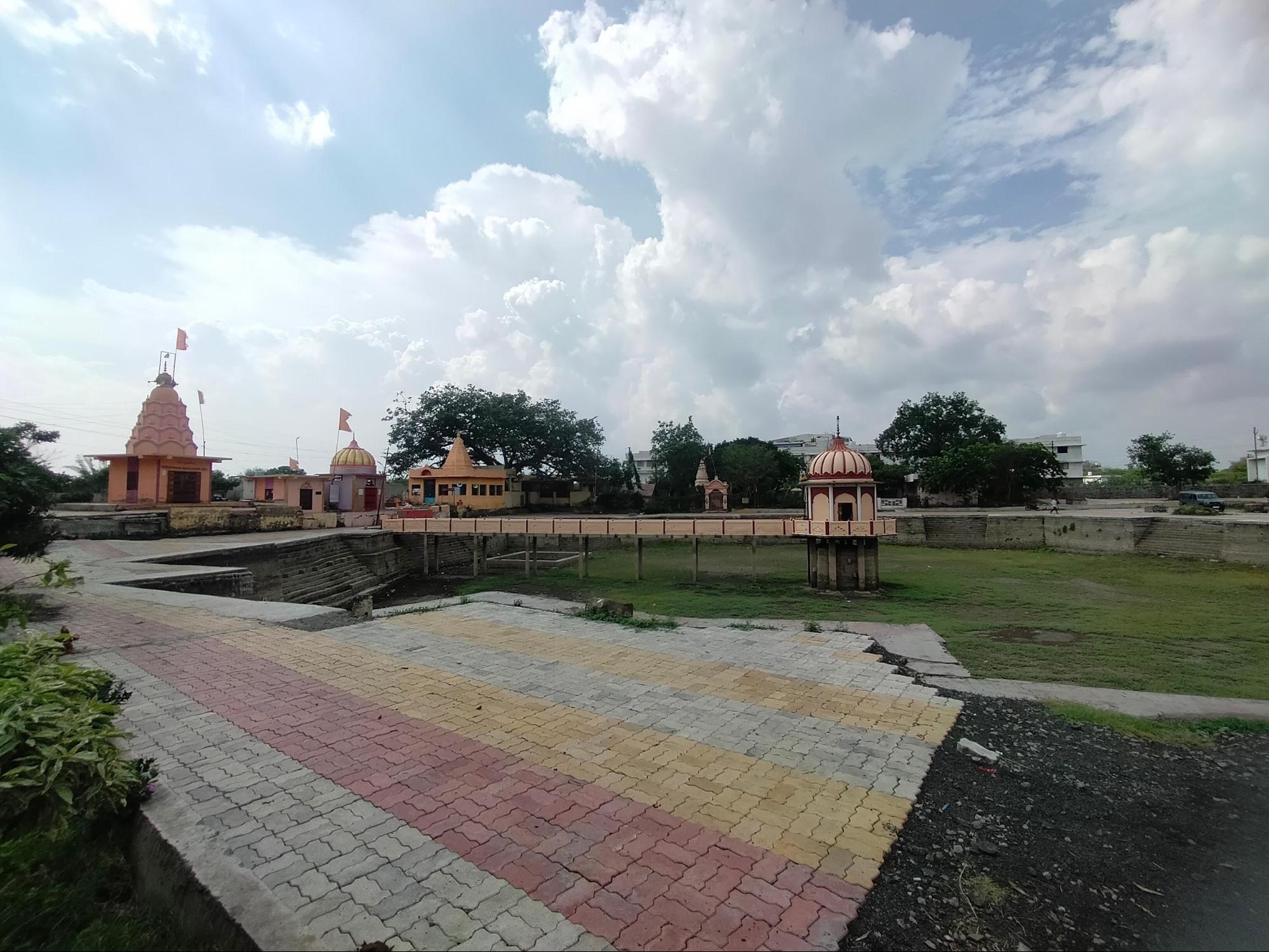 The sacred Padmatirtha lake in Deopeth and the Padmeshwar Linga, historically linked to Vishnu and ancient legends. (Source: CKA Archives)