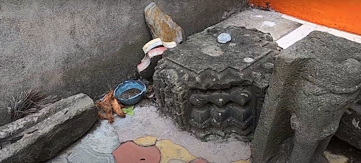 Close up of Basalt masonry structures near the Madhyameshwar Mandir complex, Washim. These structural remains are attributed to an earlier Mandir, likely built during the Chalukya period.