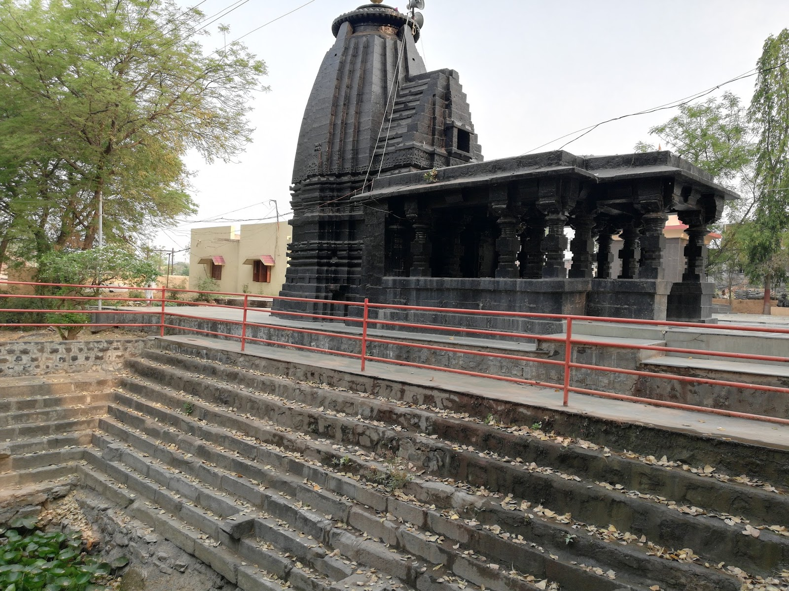 The Kedareshwar Mahadev Mandir at Pangari, Yavatmal.[2]