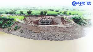 The two major rivers in Nandurbar district are Tapi (above) and Narmada. The river Tapi system consists of several tributaries, namely Nagan, Shivan, Gomai, and Dehali. Similarly, the Narmada system consists of Katri, Devnadi, and Udai. The total watersheds in the district consist of 29 watersheds and 21 in the Tapi river basin and 8 in the Narmada basin.